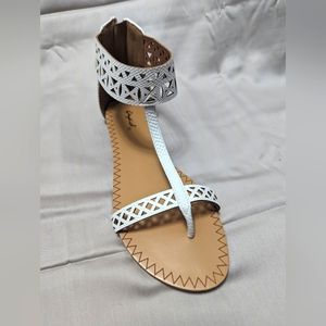 Size 8.5 White Thong Sandals Faux Leather